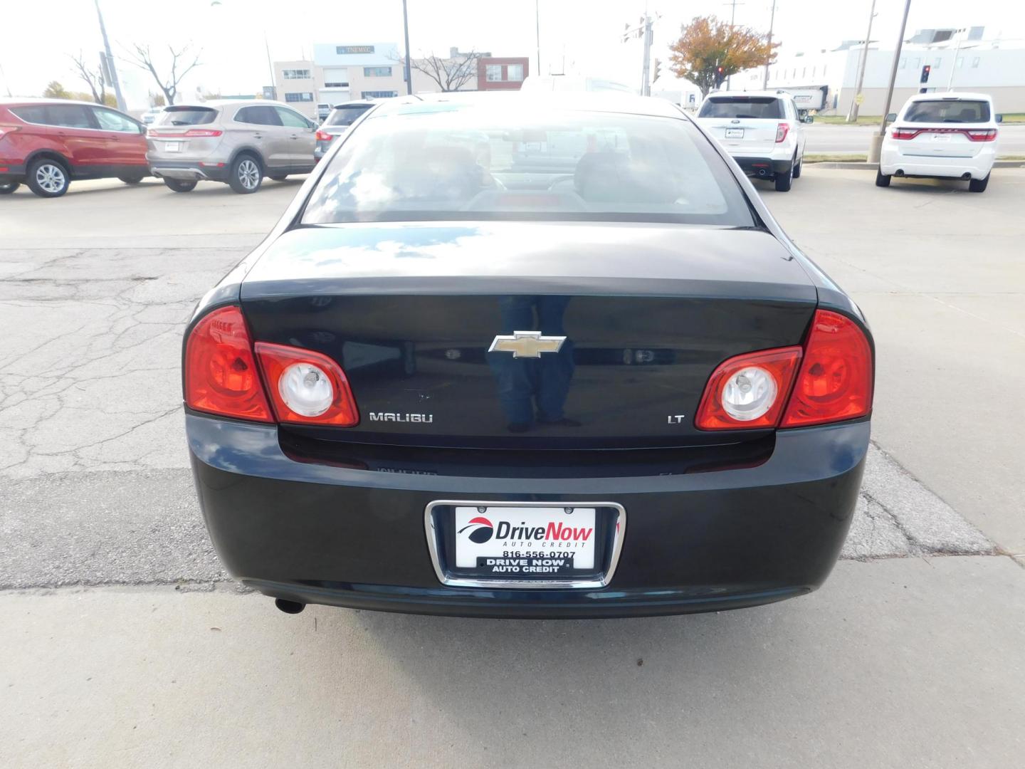 2008 BLACK Chevrolet Malibu LT1 (1G1ZH57B18F) with an 2.4L L4 DOHC 16V engine, 4-Speed Automatic Overdrive transmission, located at 2121 Burlington St, North Kansas City, MO, 64116, (816) 556-0707, 39.144707, -94.581978 - Photo#7