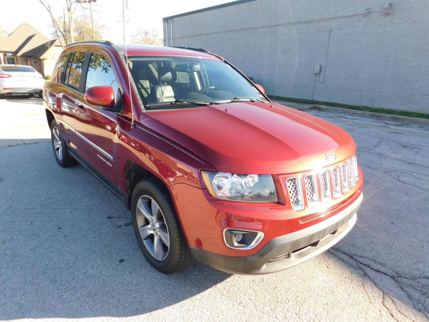 2016 RED Jeep Compass Latitude FWD (1C4NJCEA2GD) with an 2.0L L4 DOHC 16V engine, CVT transmission, located at 2121 Burlington St, North Kansas City, MO, 64116, (816) 556-0707, 39.144707, -94.581978 - Photo#9