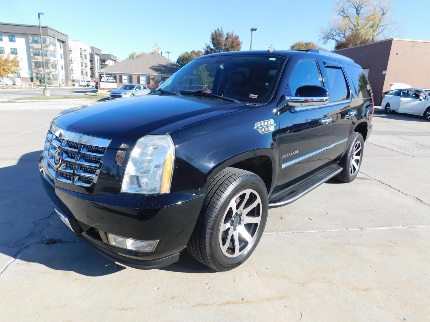 2009 BLACK Cadillac Escalade AWD (1GYFK23229R) with an 6.2L V8 OHV 16V FFV engine, 6-Speed Automatic transmission, located at 2121 Burlington St, North Kansas City, MO, 64116, (816) 556-0707, 39.144707, -94.581978 - Photo#0