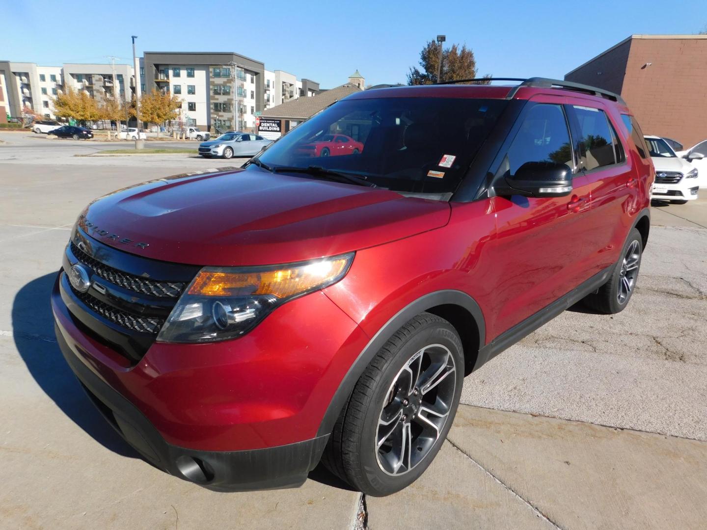 2015 RED Ford Explorer Sport 4WD (1FM5K8GT7FG) with an 3.5L V6 DOHC 24V engine, 6-Speed Automatic transmission, located at 2121 Burlington St, North Kansas City, MO, 64116, (816) 556-0707, 39.144707, -94.581978 - Photo#0