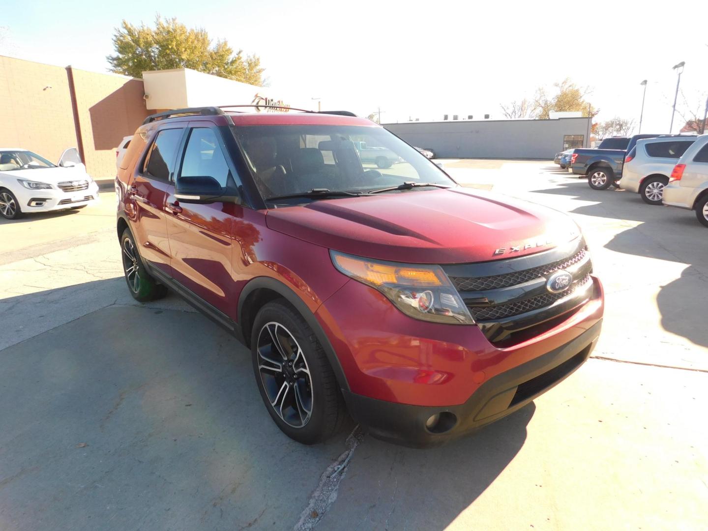 2015 RED Ford Explorer Sport 4WD (1FM5K8GT7FG) with an 3.5L V6 DOHC 24V engine, 6-Speed Automatic transmission, located at 2121 Burlington St, North Kansas City, MO, 64116, (816) 556-0707, 39.144707, -94.581978 - Photo#12