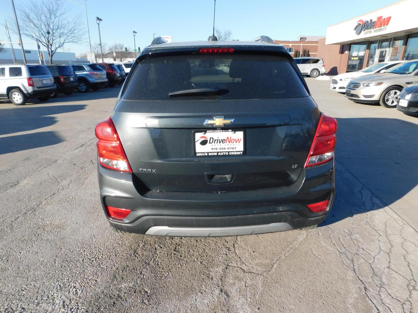 2019 GRAY Chevrolet Trax LT FWD (3GNCJLSB5KL) with an 1.4L L4 DOHC 16V engine, 6A transmission, located at 2121 Burlington St, North Kansas City, MO, 64116, (816) 556-0707, 39.144707, -94.581978 - Photo#8