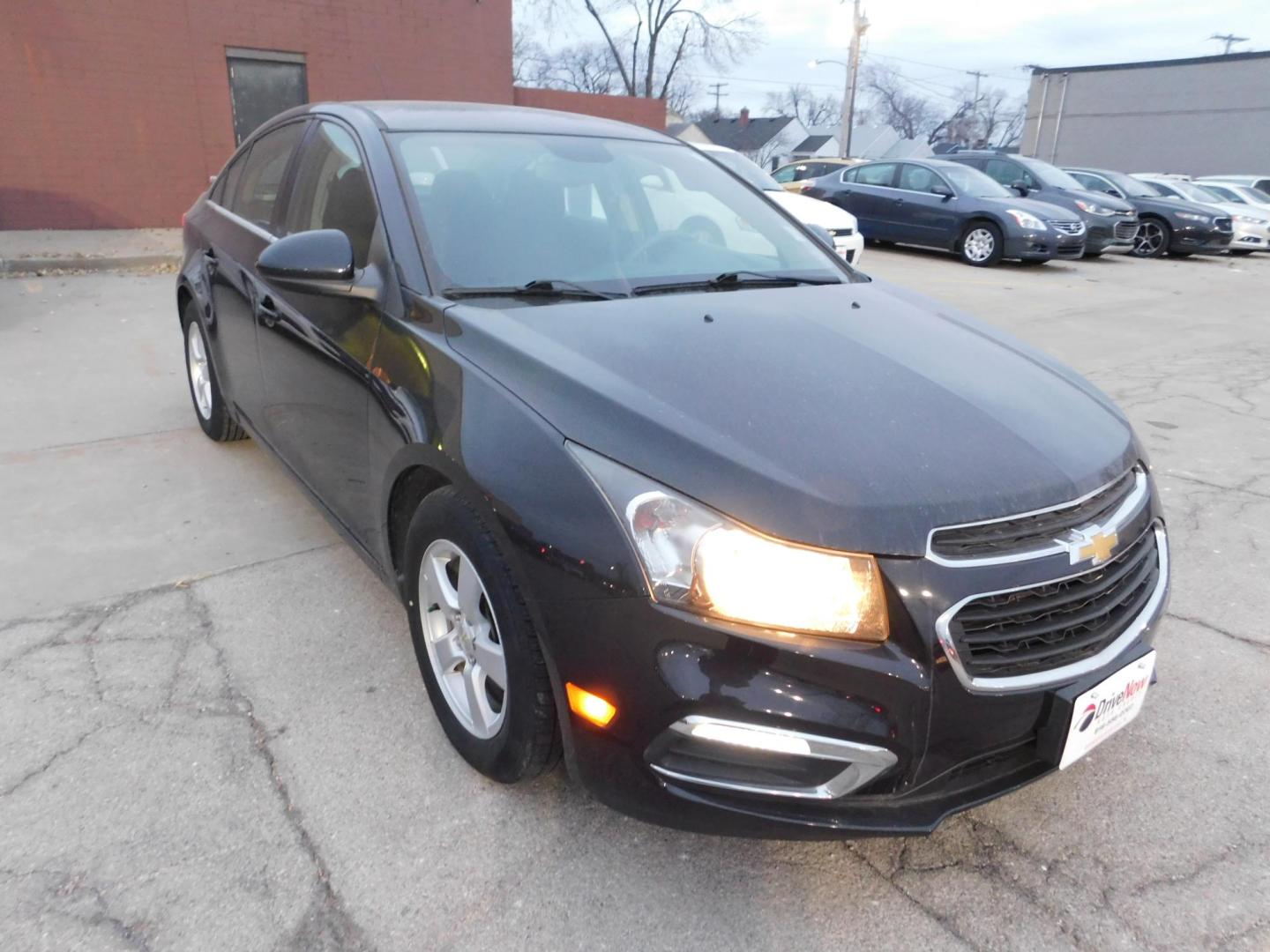 2015 BLACK Chevrolet Cruze 1LT Auto (1G1PC5SB0F7) with an 1.4L L4 DOHC 16V TURBO engine, 6-Speed Automatic transmission, located at 2121 Burlington St, North Kansas City, MO, 64116, (816) 556-0707, 39.144707, -94.581978 - Photo#8