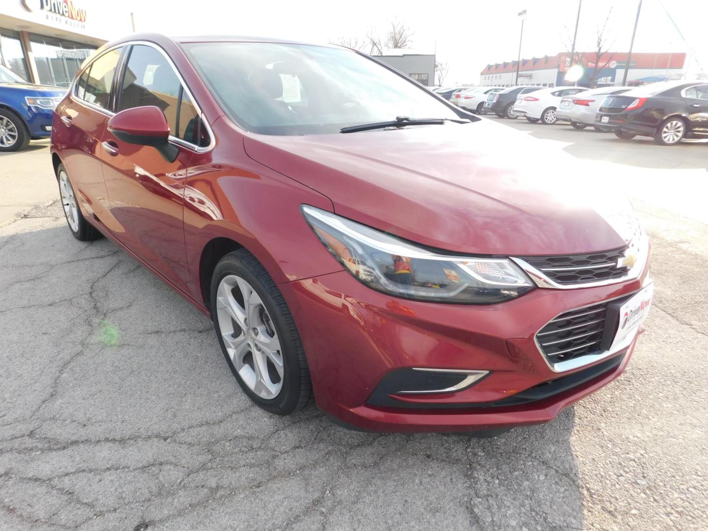 2018 RED Chevrolet Cruze Premier Hatchback (3G1BF6SM5JS) with an 1.4L L4 DOHC 16V TURBO engine, 6A transmission, located at 2121 Burlington St, North Kansas City, MO, 64116, (816) 556-0707, 39.144707, -94.581978 - Photo#9