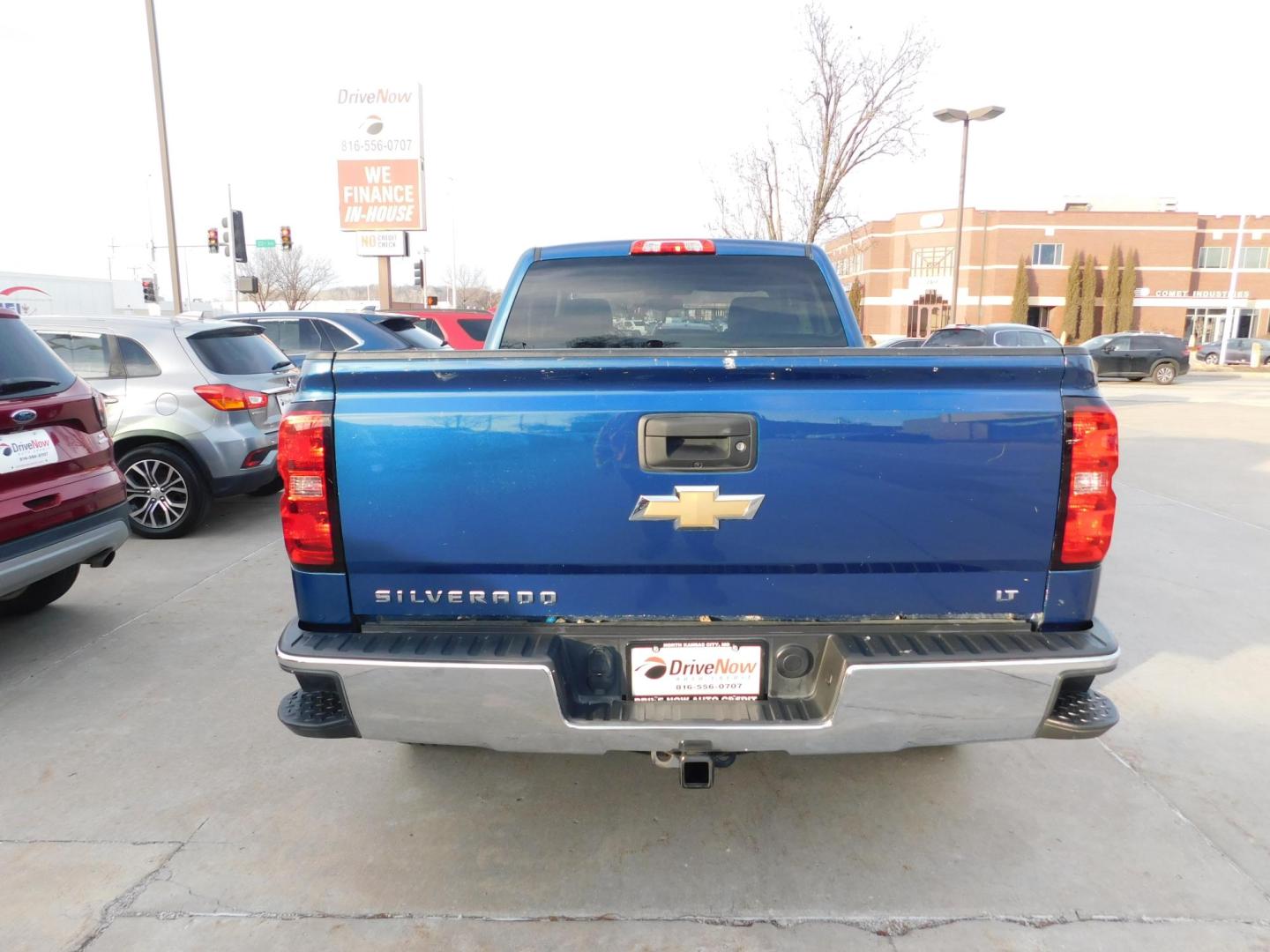 2016 BLUE Chevrolet Silverado 1500 LT Double Cab 4WD (1GCVKREC3GZ) with an 5.3L V8 OHV 16V engine, 6A transmission, located at 2121 Burlington St, North Kansas City, MO, 64116, (816) 556-0707, 39.144707, -94.581978 - Photo#7