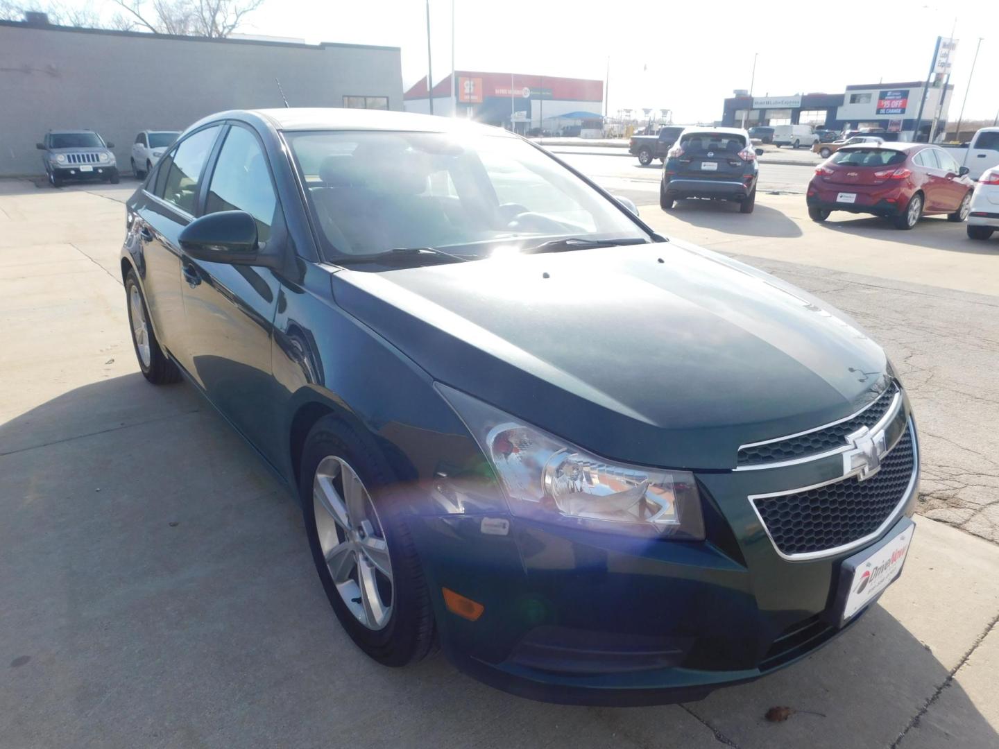 2014 GREEN Chevrolet Cruze 2LT Auto (1G1PE5SB2E7) with an 1.4L L4 DOHC 16V TURBO engine, 6-Speed Automatic transmission, located at 2121 Burlington St, North Kansas City, MO, 64116, (816) 556-0707, 39.144707, -94.581978 - Photo#8