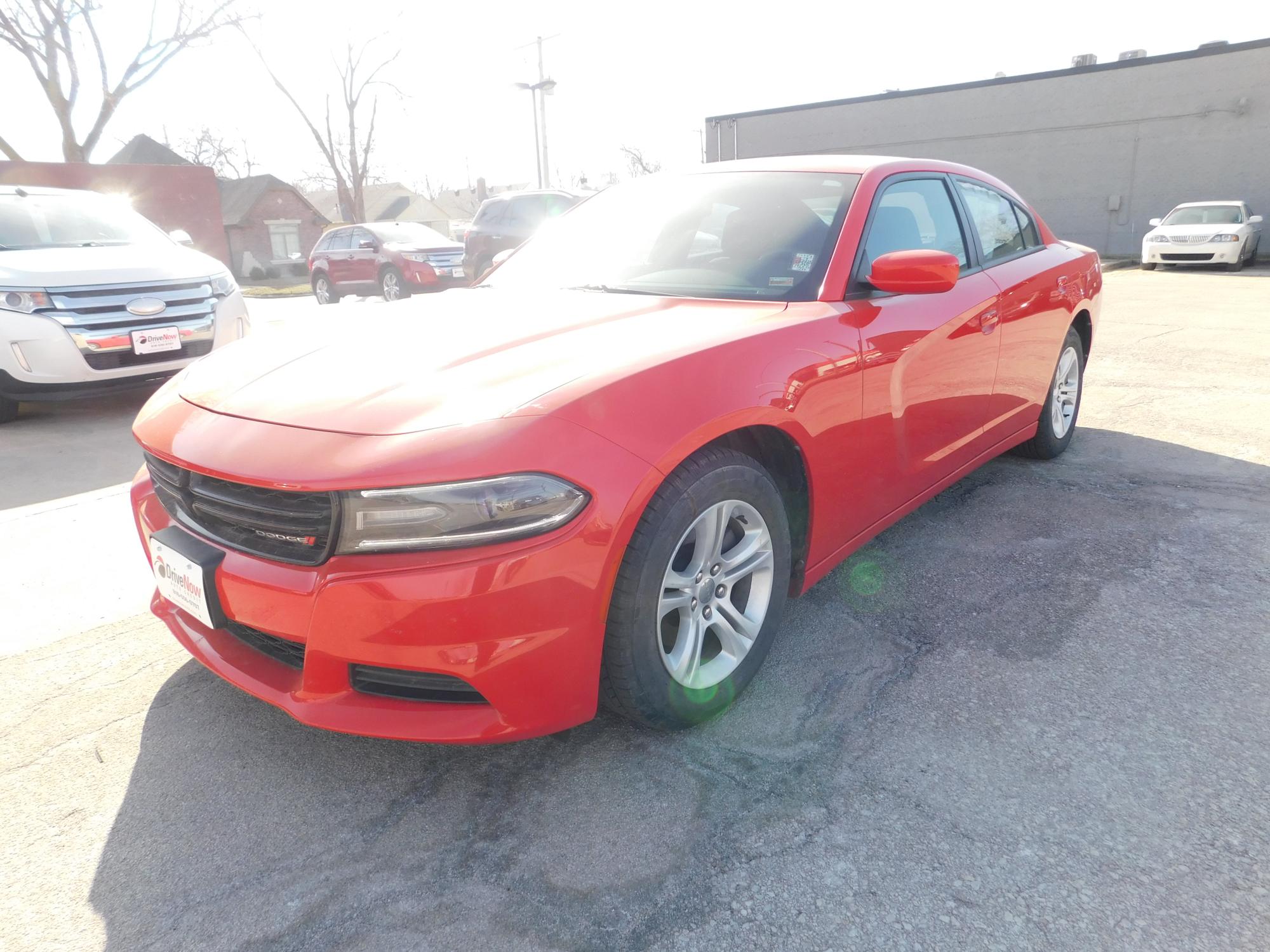 photo of 2018 Dodge Charger SE